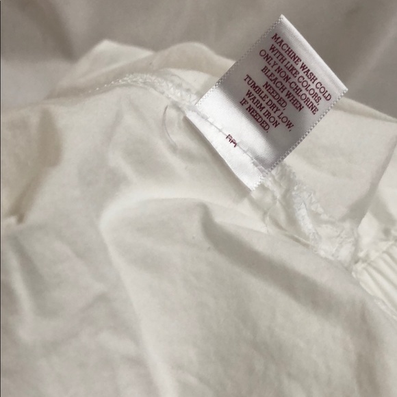 Bright white blouse - Picture 4 of 5